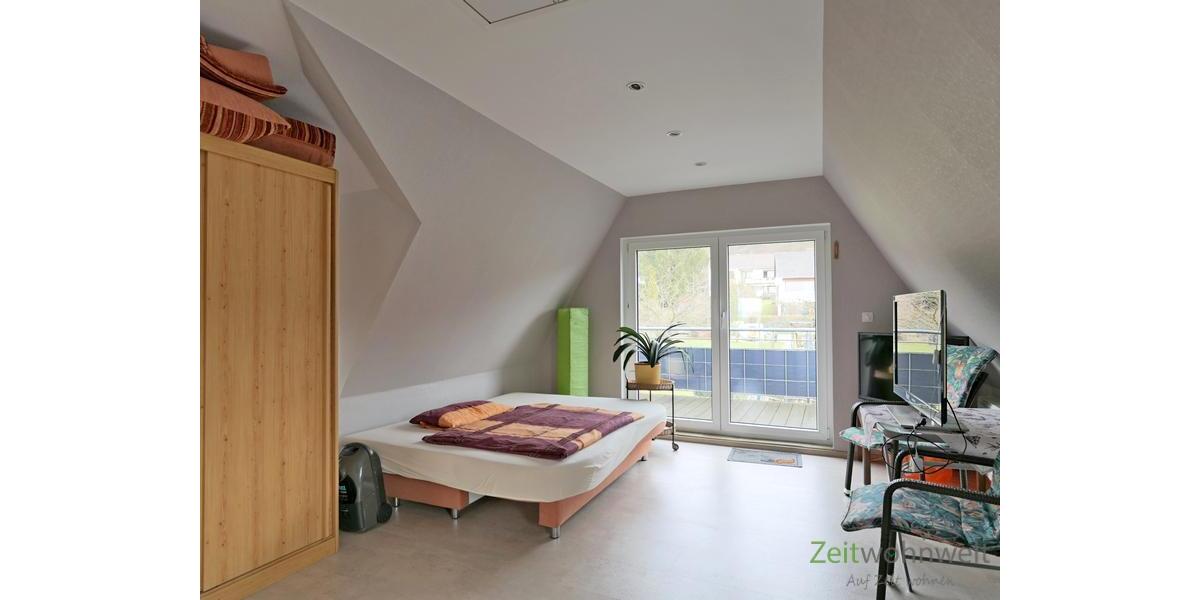 (EF1002_M) Göttingen: Northeim, preiswerte möblierte 3-Zimmer-Wohnung mit 2 Bädern, Balkon, PKW-Stellplatz und WLAN - Etagenwohnung Northeim Northeim | Angebot:26876704