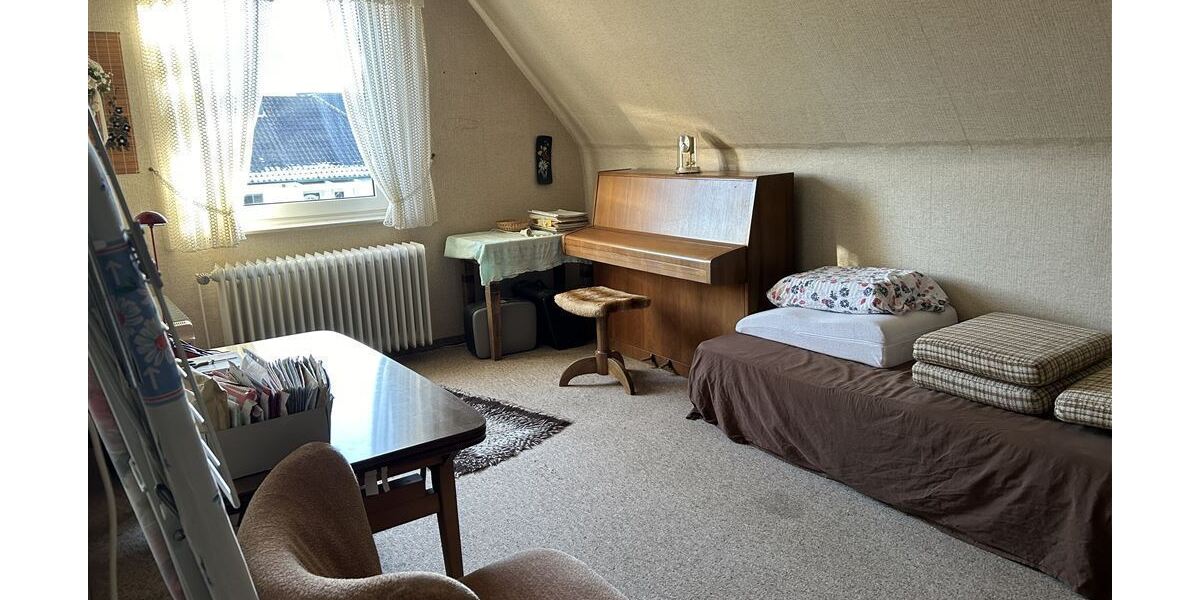 Zimmer 2 OG