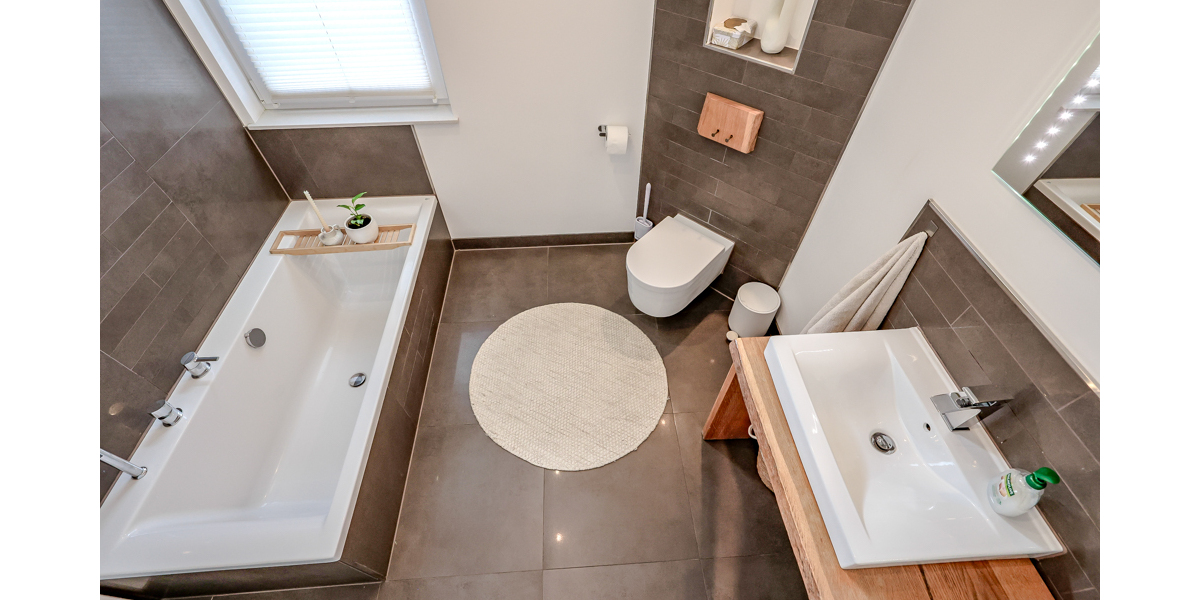 Badezimmer EG