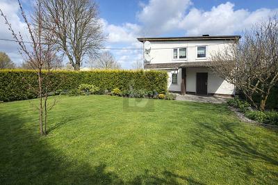 GROßER GARTEN -3 STELLPLÄTZE-PLATZ & POTENZIAL - Einfamilienhaus Kassel Bettenhausen | Angebot:27095279