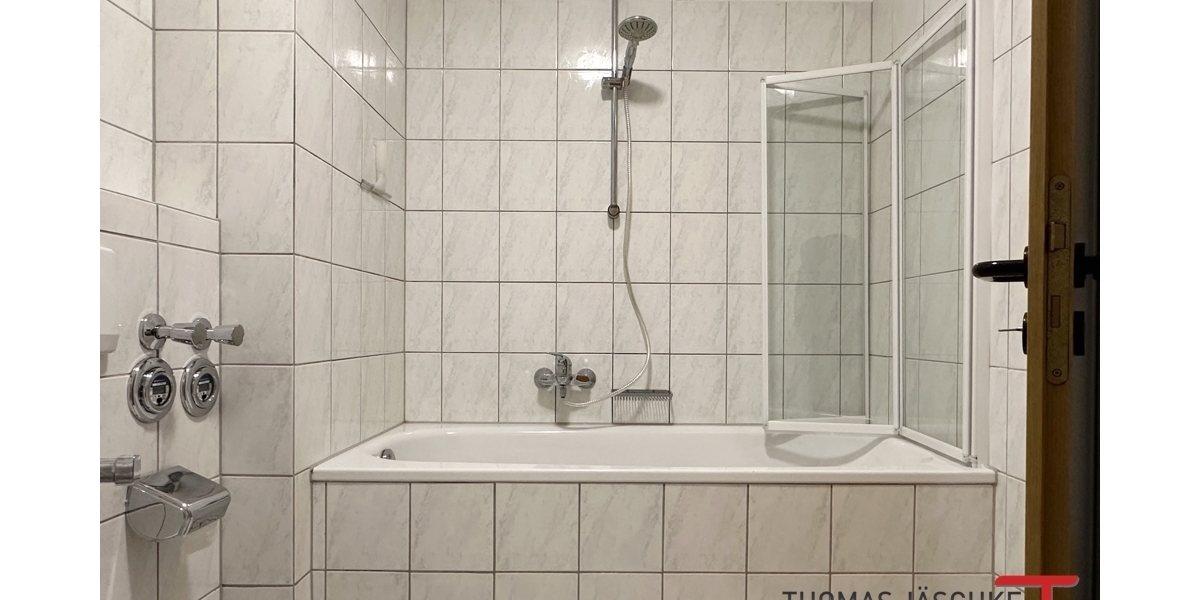 Badezimmer (Baugleiche Wohnung darüber)