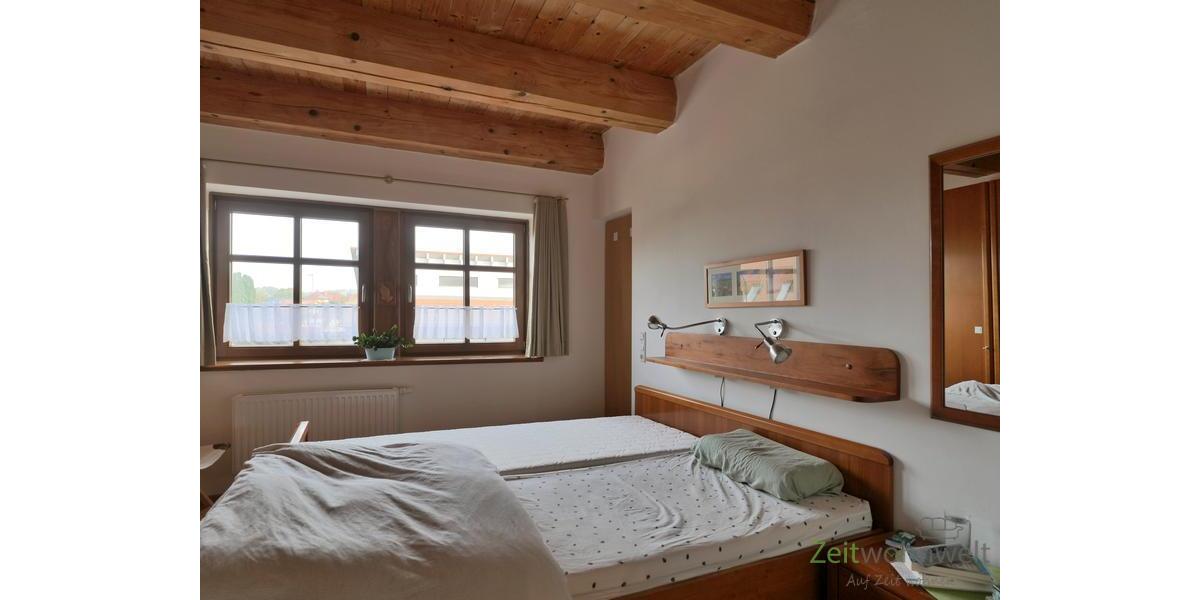 Blick ins Schlafzimmer