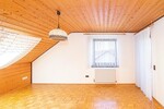Großzügiges Haus mit 2 Wohneinheiten möglich – ideal für Familie oder Vermietung - Einfamilienhaus Schönsee | Angebot:26443086