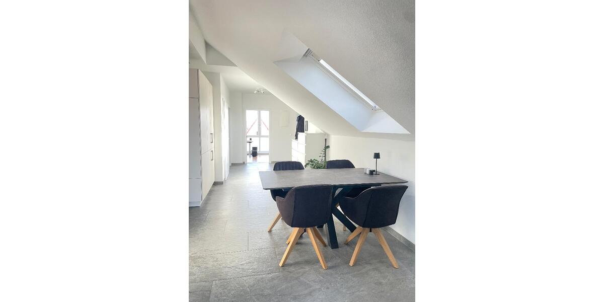 *** Ein gepflegtes Zuhause in ruhiger Wohnlage *** - Dachgeschoßwohnung Forst Landkeis Kalsruhe | Angebot:27212590