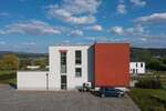 Luxuriöse und moderne Bauhausvilla als Praxis oder Bürohaus - Gewerbeobjekt Schneeberg | Angebot:26001542