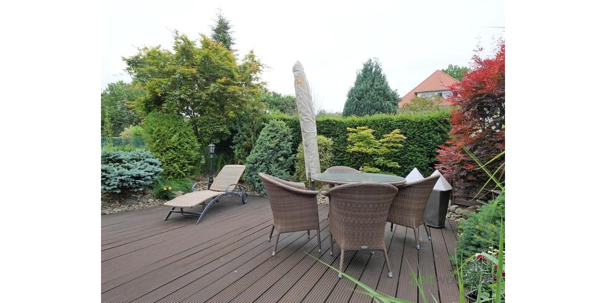 eigene Terrasse im Garten