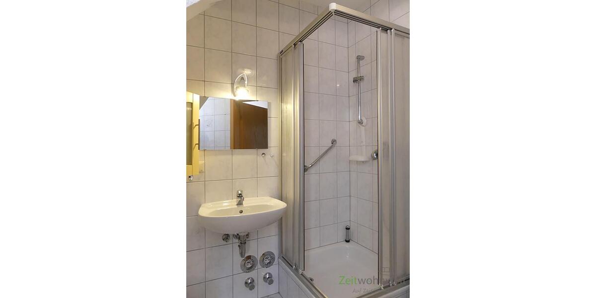Dusche im Bad