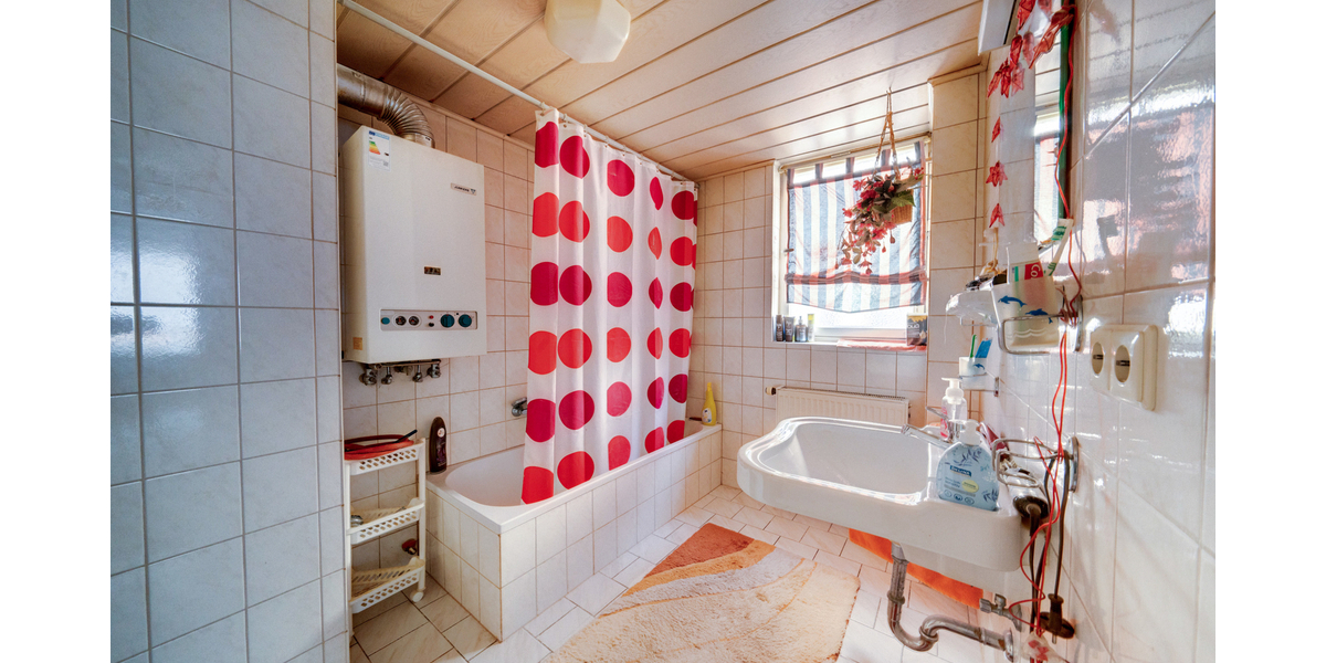 Badezimmer 1. OG