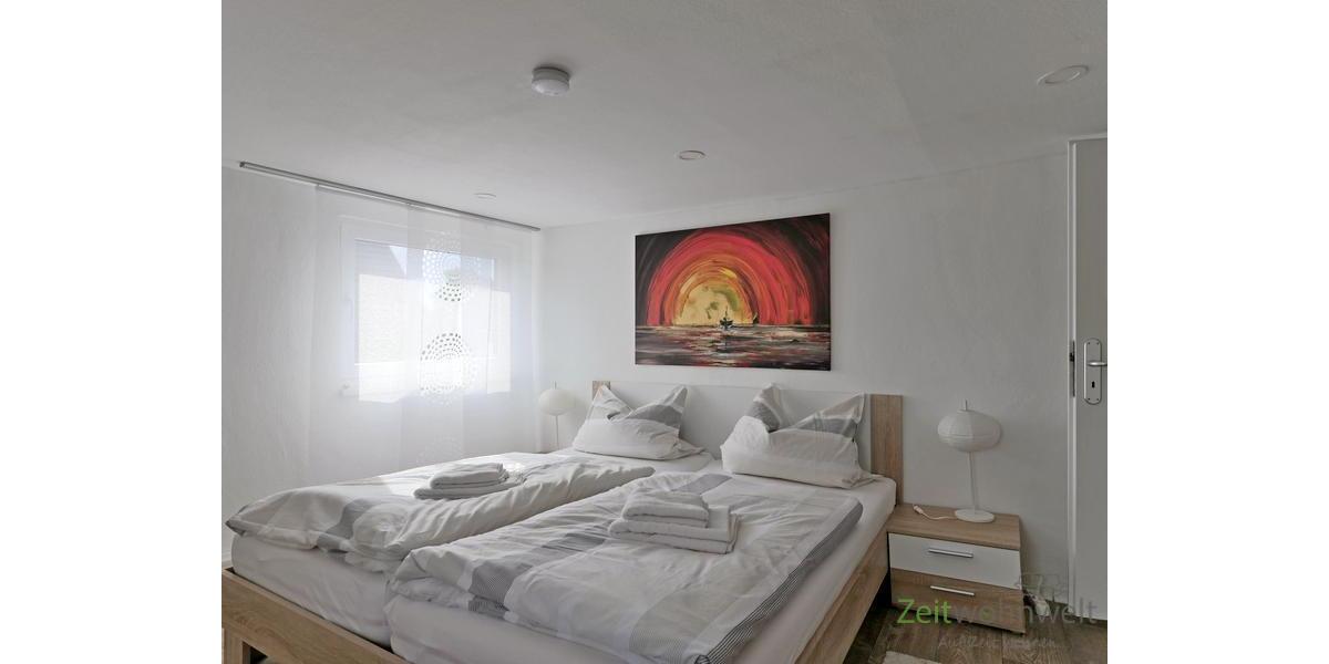 OG, hinteres Schlafzimmer, Doppelbett