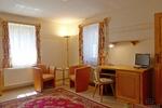 (EF0402_M) Dresden: Laubegast, kleines möbliertes Apartment mit WLAN, TV, Dusche und viel Nebengelass - Etagenwohnung Dresden Laubegast | Angebot:26876742