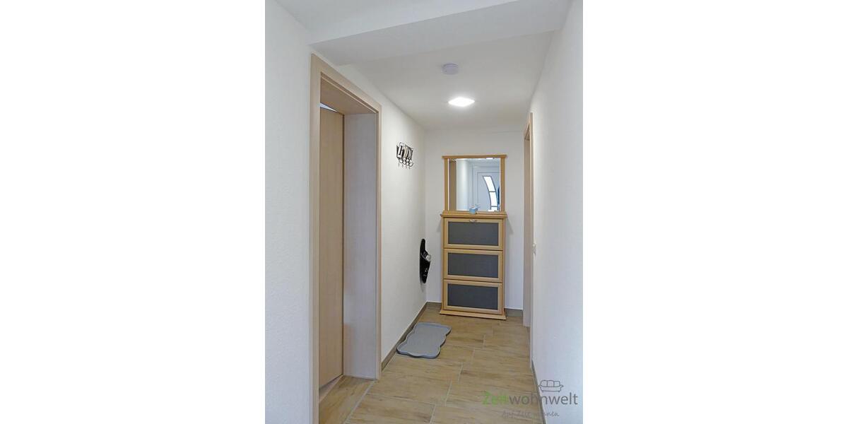 Eingangsflur mit Garderobe