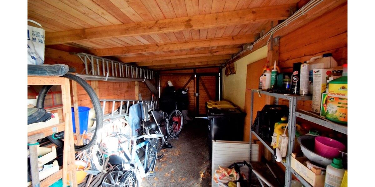Geräteschuppen / Garage