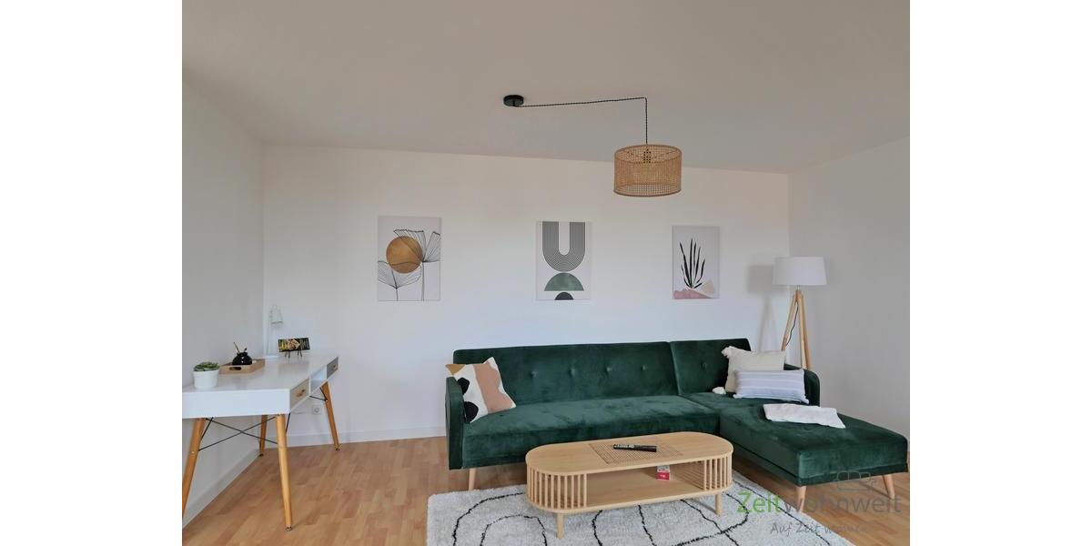 grünes XL-Sofa