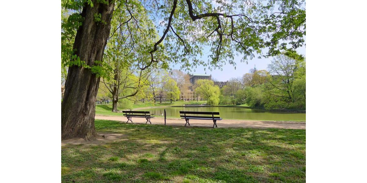 nur 100 Meter zum grünen Park