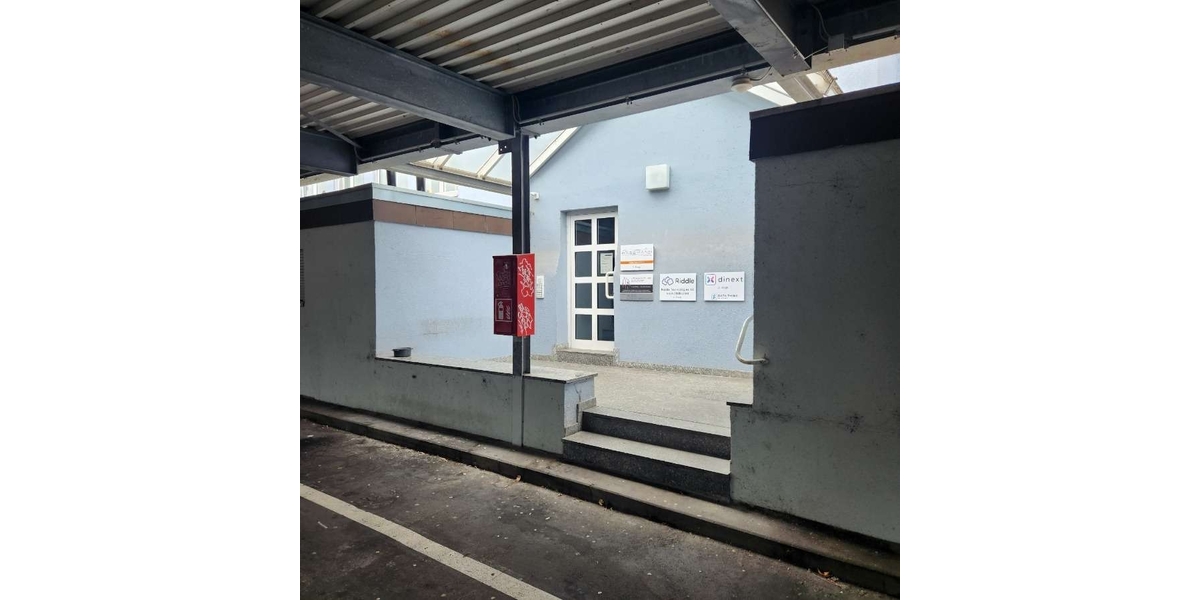 Hintereingang Treppenhaus v...