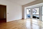 Lichtdurchflutete 2-Zimmer-Wohnung mit Balkon & Stellplatz in Kallstadt–Eigennutzung oder Vermietung - Erdgeschoßwohnung Kallstadt | Angebot:27130017