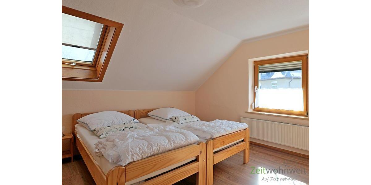 Blick ins Schlafzimmer