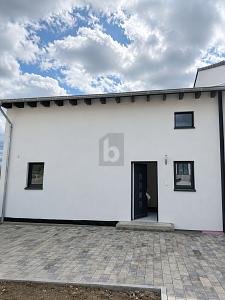 ERSTBEZUG: GROß, MODERN, ENERGIEEFFIZIENT - Doppelhaushälfte Großmehring | Angebot:26820633