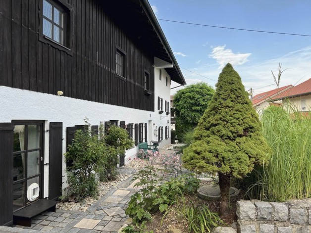 Anwesen in Oberbayern Bauernhof mit 600m2 Wfl - Einfamilienhaus Tuntenhausen | Angebot:26061883