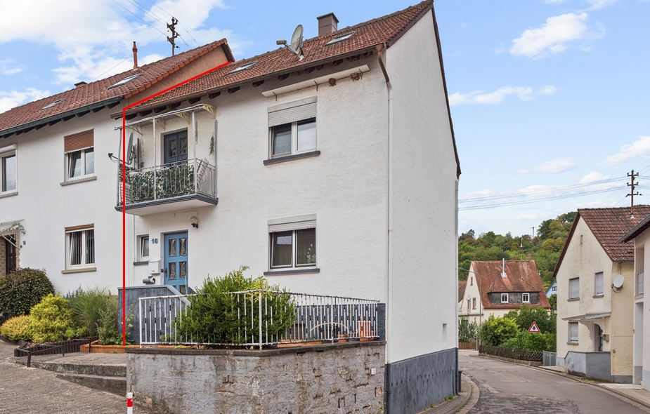 Vielseitiges Ein- bis Zweifamilienhaus: 8 Zimmer, 160 m², Traumgarten & Garage - Reihenendhaus Theisbergstegen | Angebot:27302035