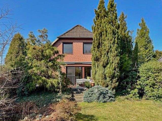 Einfamilienhaus Reinbek - 4 Zimmer, 108 m&sup2;, 375.000&euro; | Angebot:26107001