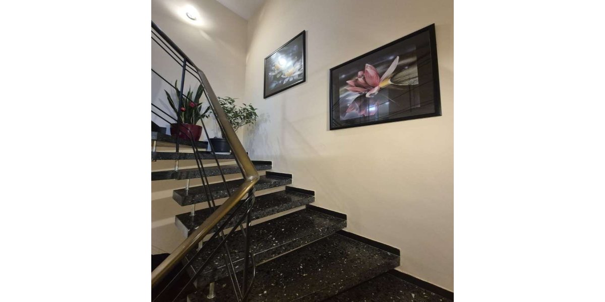Treppe zum OG