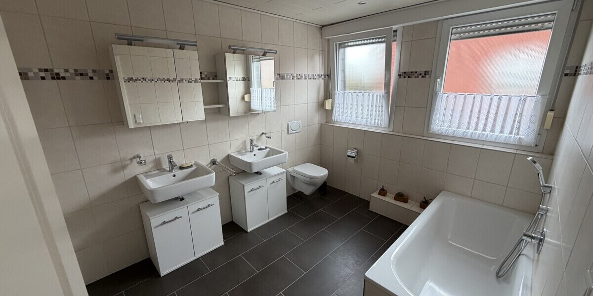 Dachgeschoss Bad