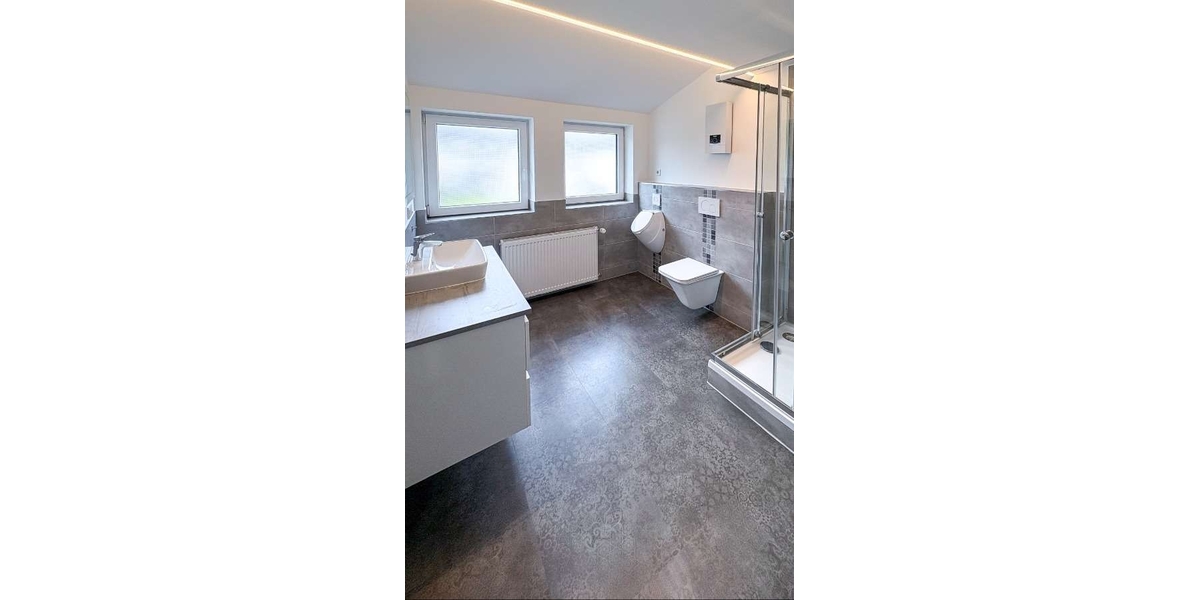 Badezimmer 1. OG