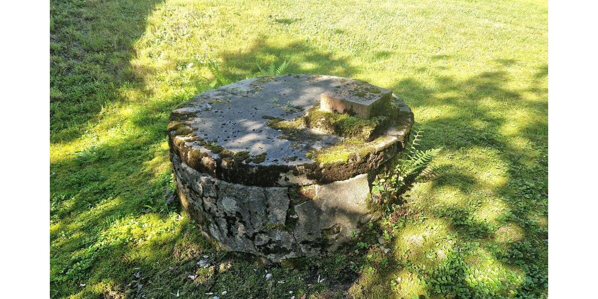 Brunnen