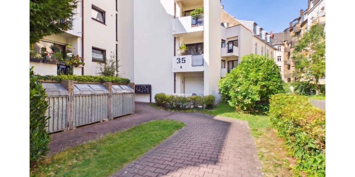 Stilvolle 3-Zimmer-Eigentumswohnung in attraktiver Lage von Wiesbaden mit Loggia und TG-Stellplatz - Etagenwohnung Wiesbaden Biebrich | Angebot:27248934