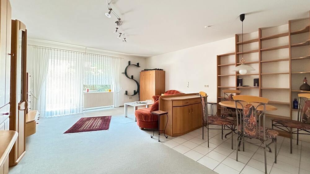 Wohnzimmer mit Essbereich