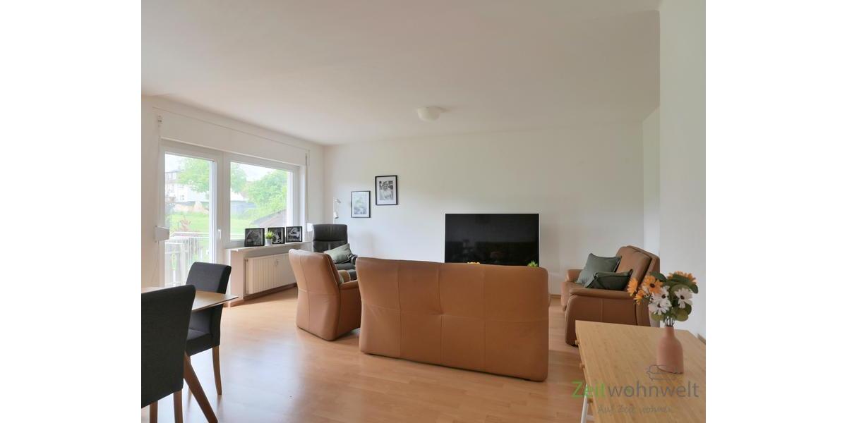 Blick ins Wohnzimmer
