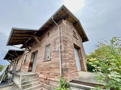 HISTORISCHE BAHNHOFHALLE AUCH FÜR GASTROBETRIEB - Gewerbeobjekt Grenzach-Wyhlen Wyhlen | Angebot:27082253