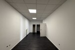 Ladenlokal mit großzügigen Schaufensterflächen in zentraler Lage zu vermieten - Gewerbeobjekt Schwandorf | Angebot:26770575