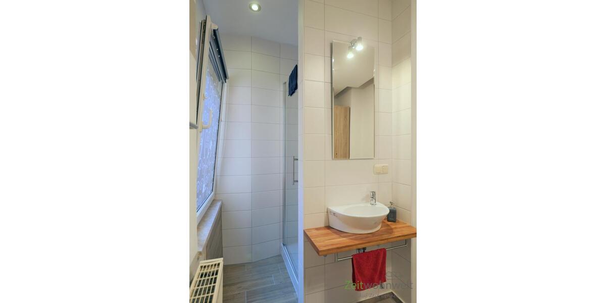 neue Dusche um die Ecke
