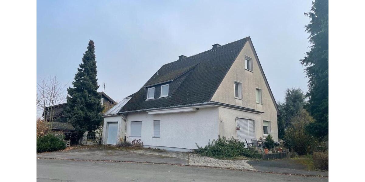 Mehrfamilienhaus, Wohnhaus Brilon - 7 Zimmer, 151 m&sup2;, 158.000&euro; | Angebot:26425395