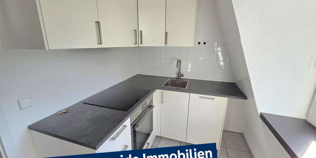 Gemütliche 3-Zimmer-Wohnung mit Balkon und Einbauküche - Dachgeschoßwohnung Chemnitz Altendorf | Angebot:25098842