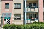 HORN IMMOBILIEN++ Neubrandenburg, 3-Raum Eigentumswohnung im EG mit Einbauküche und Balkonverglasung - Erdgeschoßwohnung Neubrandenburg | Angebot:27007629