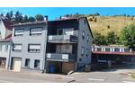 WIE NEU: GROßZÜGIGES WOHNEN FÜR 2 FAMILIEN - Mehrfamilienhaus, Wohnhaus Albstadt Gemarkung Onstmettingen | Angebot:27072370