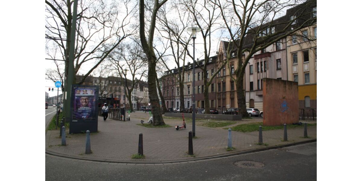 Straßenansicht