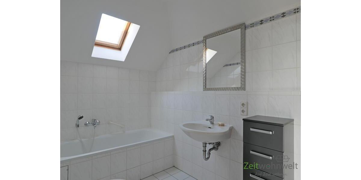 Bad mit Wanne