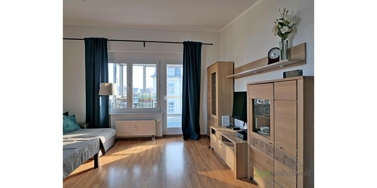 Verandaausgang und Schrankwand