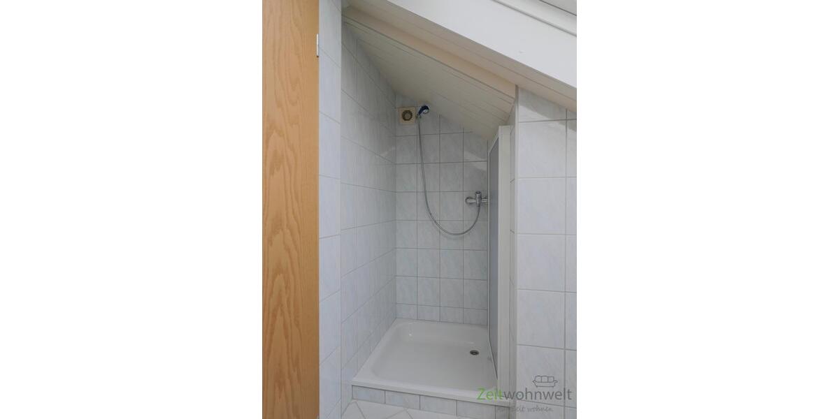 Dusche im Bad