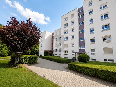 FAMILIENFREUNDLICH MIT BALKON & TG - Etagenwohnung Möglingen | Angebot:27159825