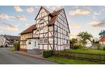 WOHNEN MIT CHARME - Einfamilienhaus Staufenberg | Angebot:27165084