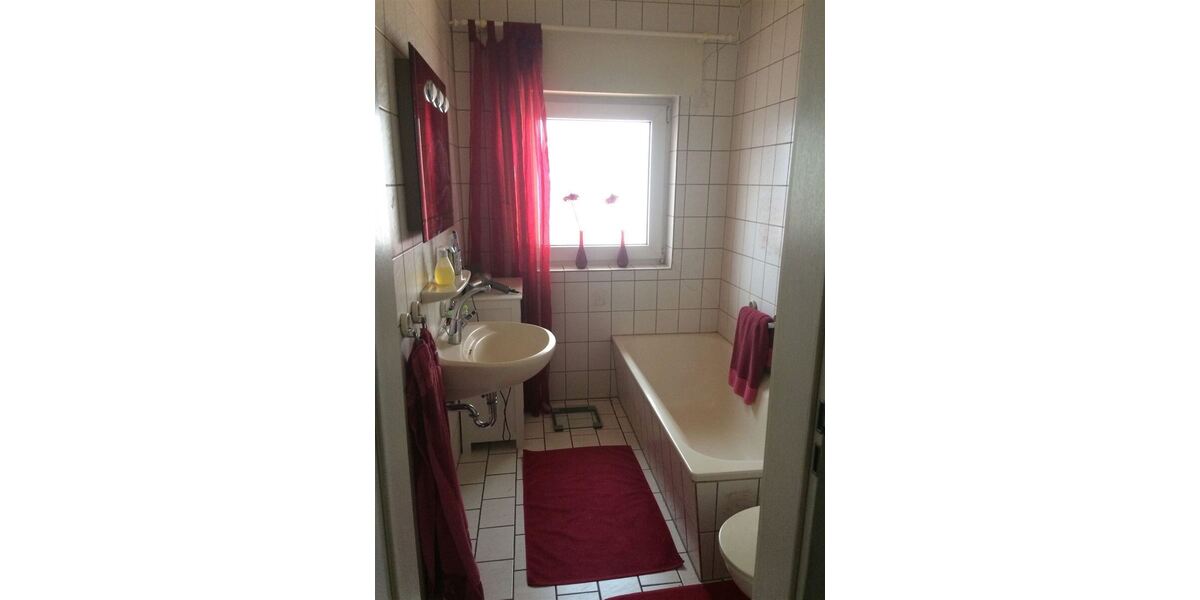 Bad mit Wanne