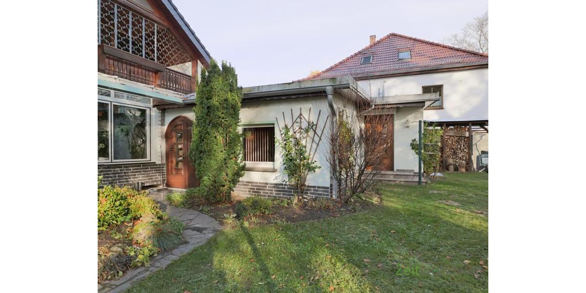 separates Gebäude im Garten