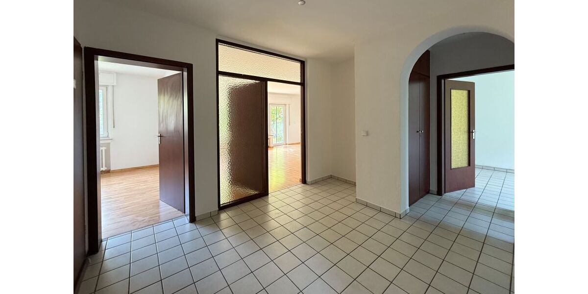 Bild 6 Eingangsflur Wohnung EG