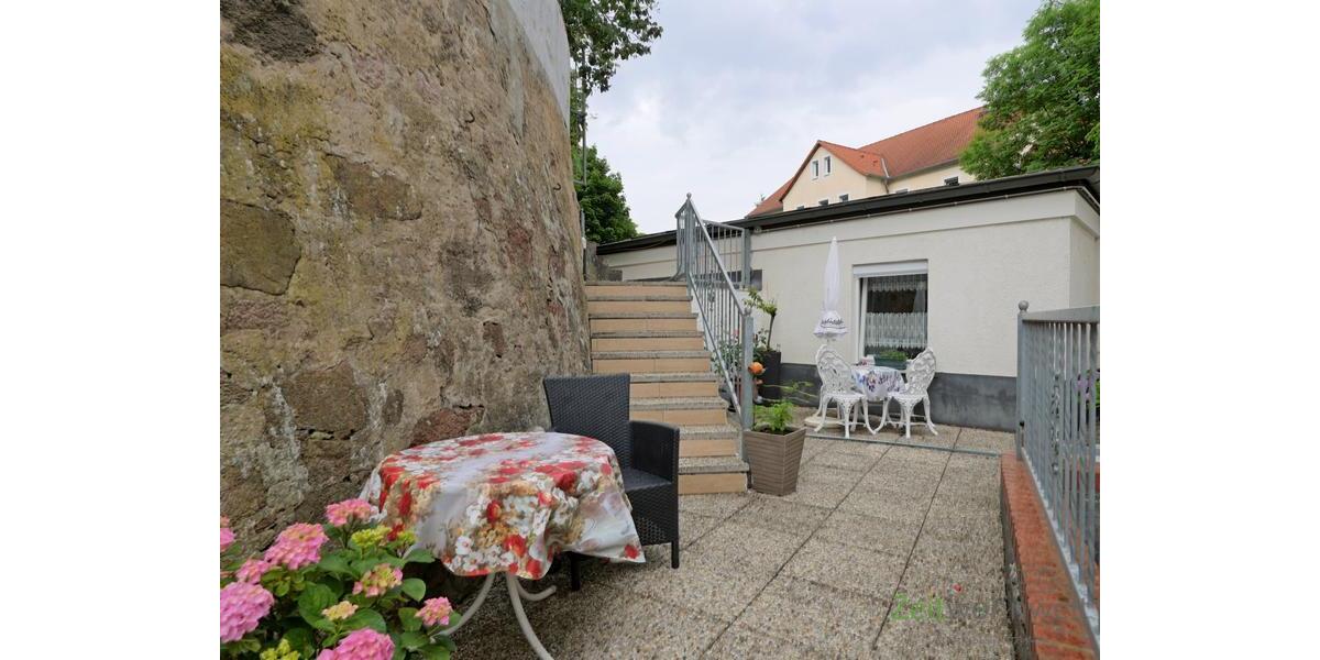 Terrassenbereich hinter dem Haus