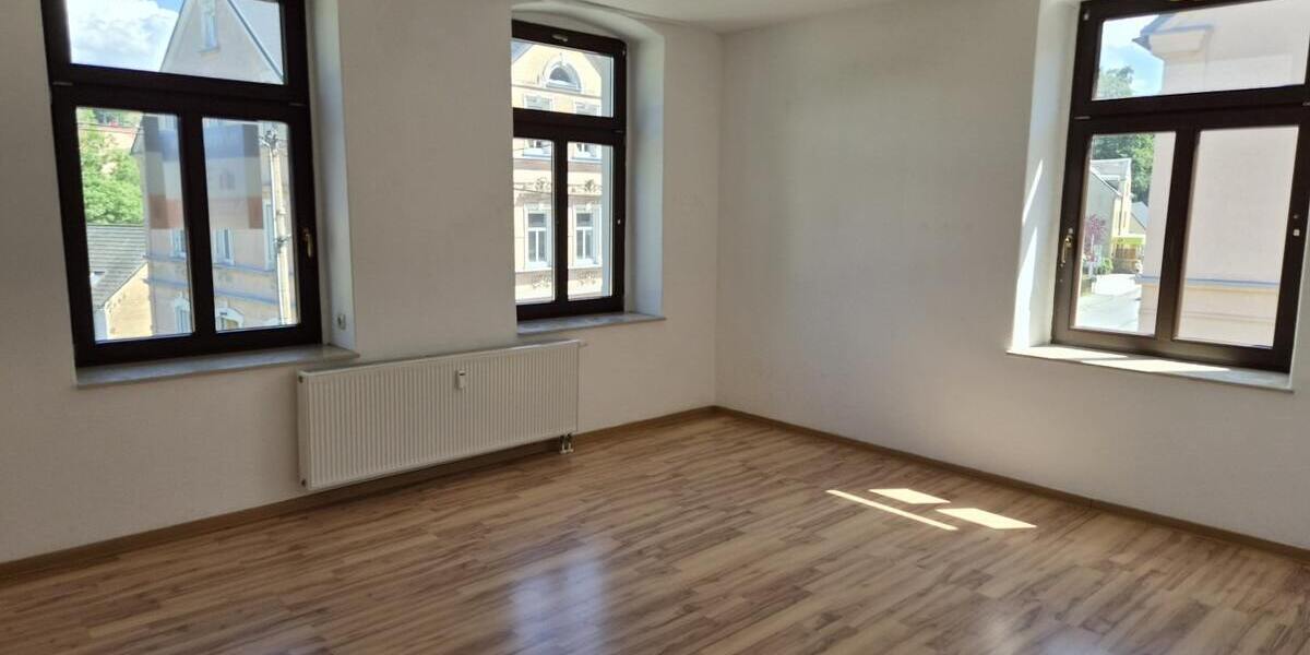 Lichtdurchflutetes Schlafzimmer